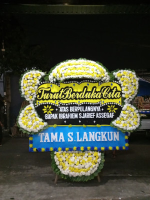 Papan Bunga Duka di Bime